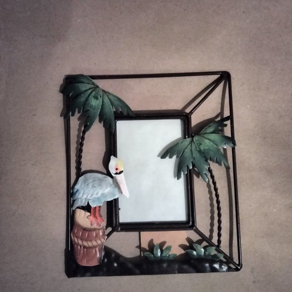 2 BEACHCOMBERS COASTAL LIFE Metal Frames DECOR WITH Tropical Flamingo Palm Trees - Picture 14 of 14